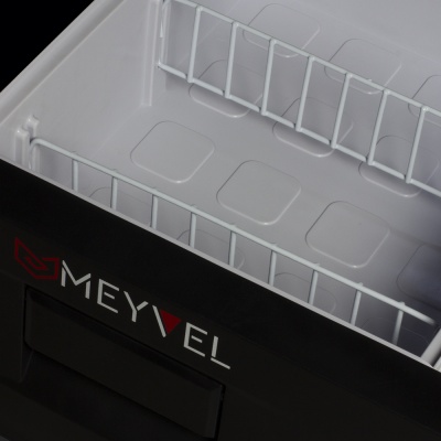 Автохолодильник Meyvel AF-CB30 Автохолодильник Meyvel AF-CB30